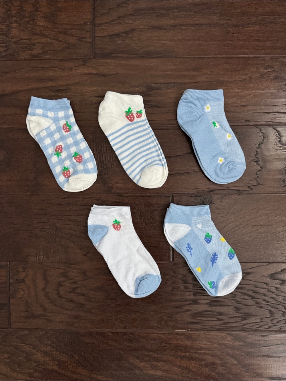NWOT Women’s SMALL -Low Cut Ankle Socks - (5-Pack)